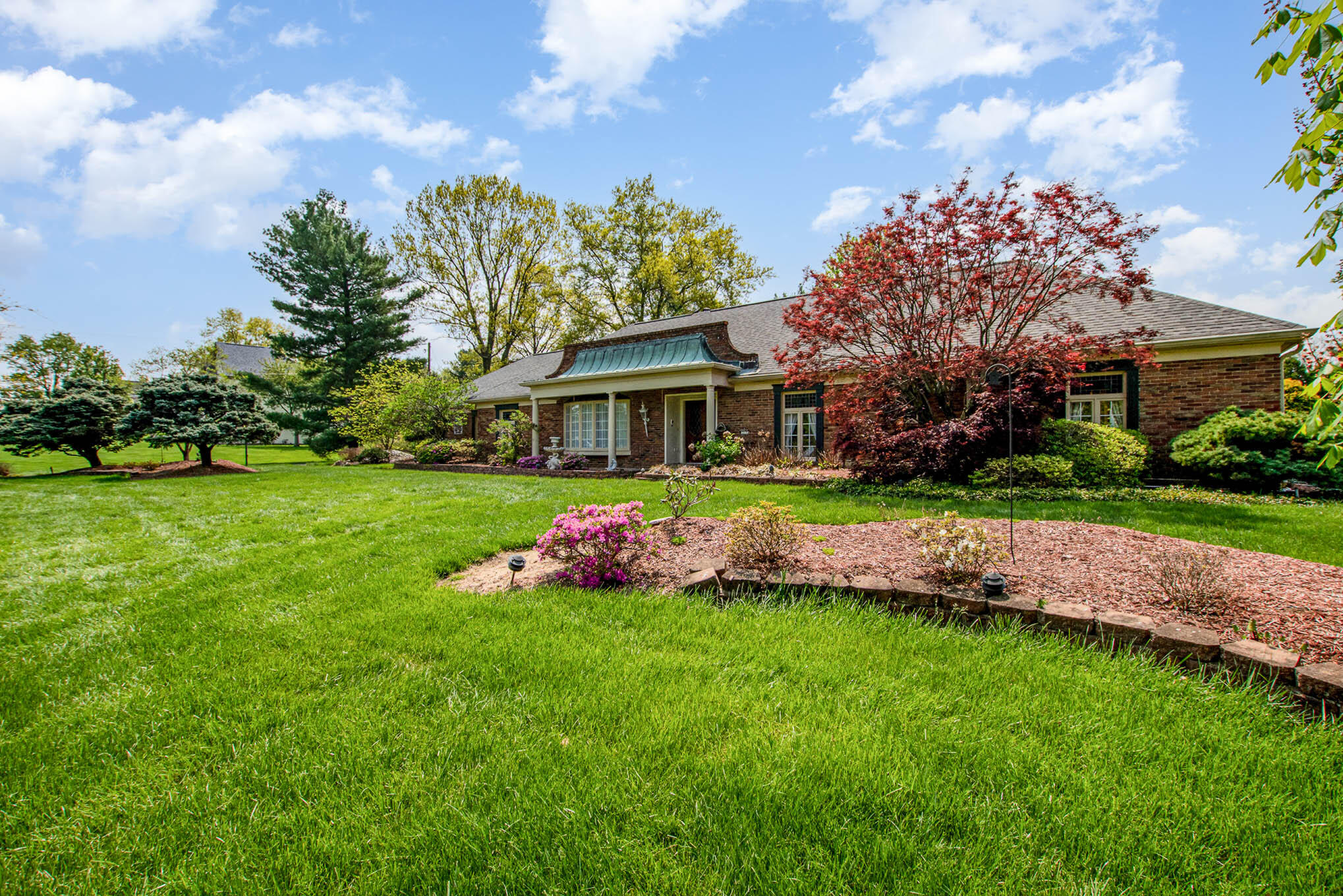 215 Dudley Road Fort Mitchell, KY 41017 - Photo 3 of 39