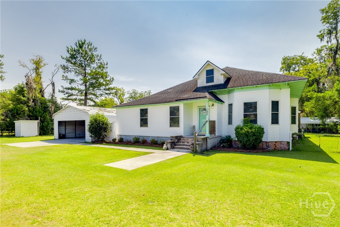 195 South Central Road Bloomingdale, GA 31302 - Photo 1 of 44