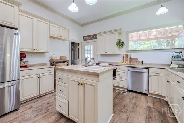 $449,000 | 195 South Central Road, Bloomingdale, GA 31302