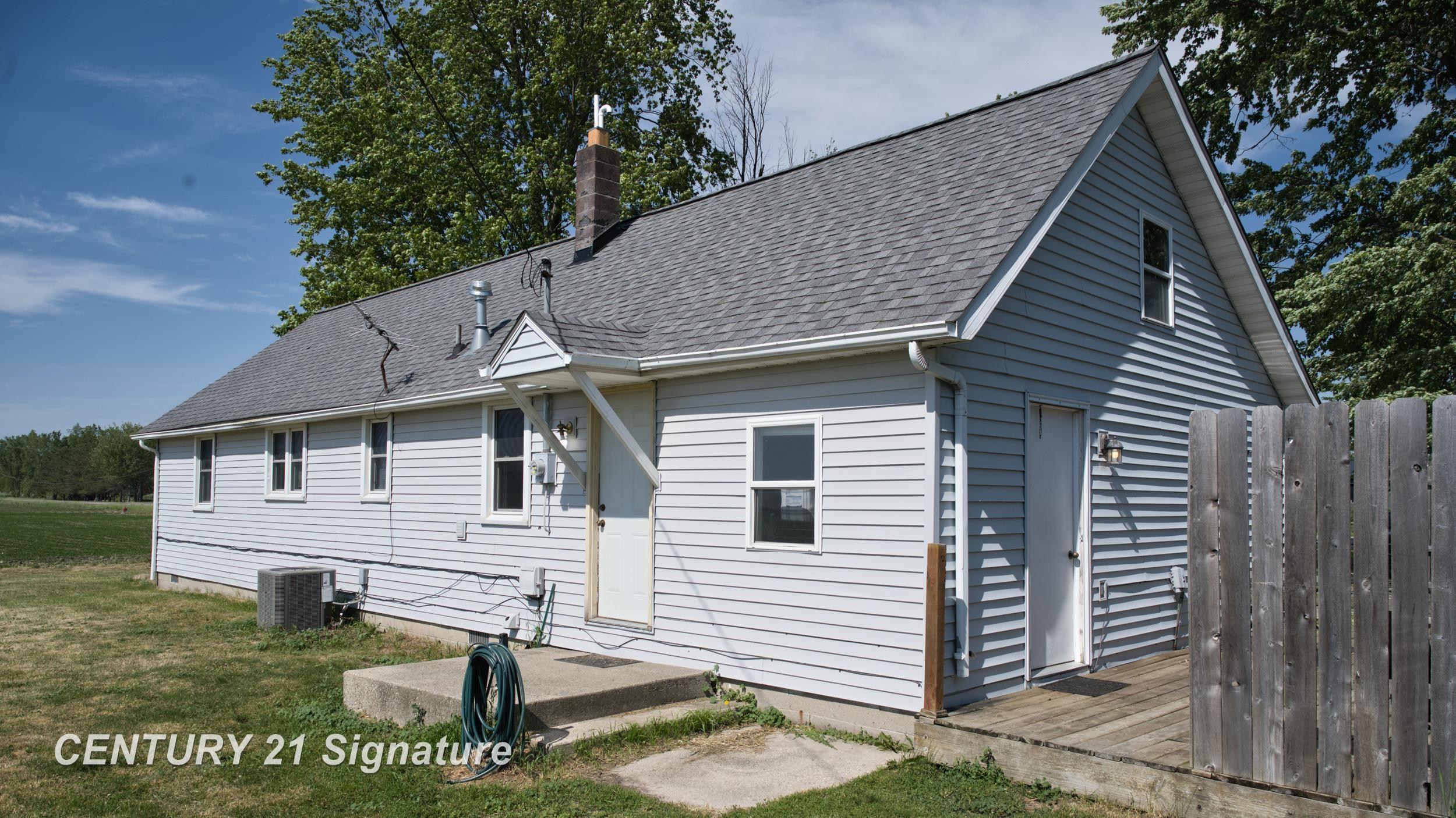 5940 E Road Saginaw, MI 48601 - Photo 5 of 28 50210424-047d4593-5d34-430c-a90d-0214c898dc1e.JPG