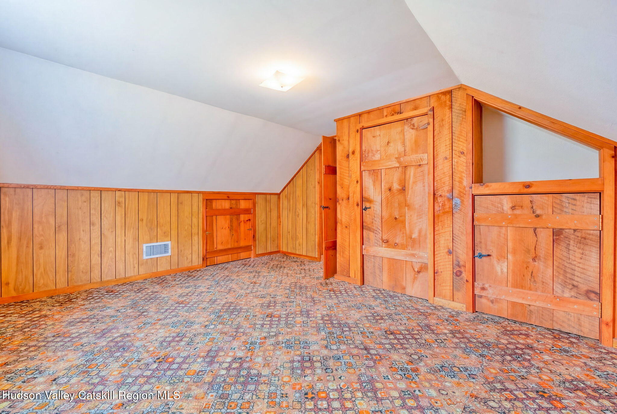 178 Old Rte 32 Saugerties, NY 12477 - Photo 11 of 25 33-bedroom-4