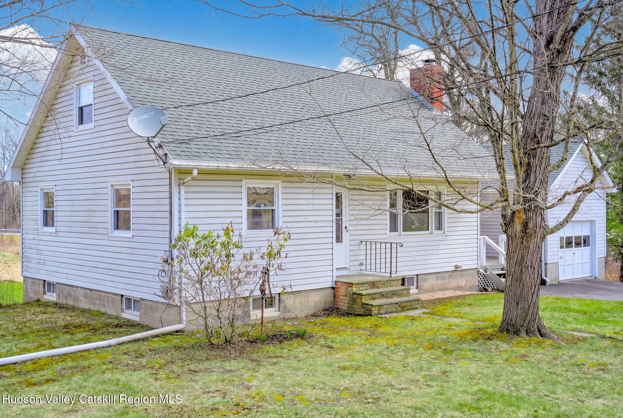 178 Old Rte 32 Saugerties, NY 12477 - Photo 4 of 25 14-exterior-angle-2_R2
