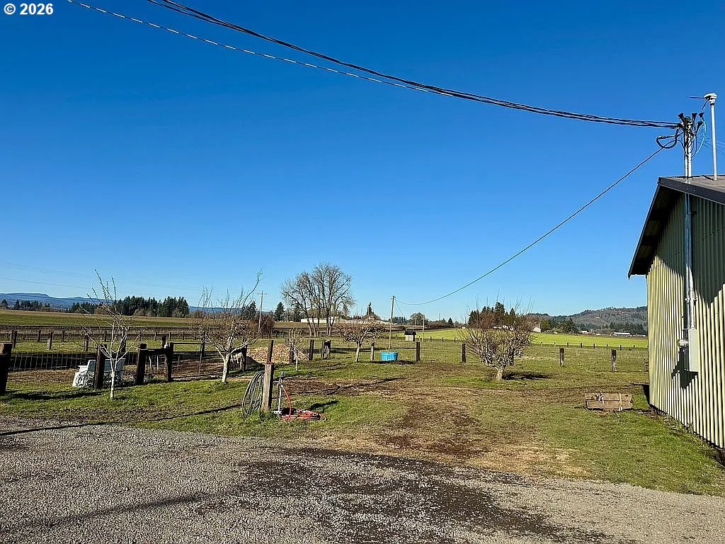 23625 South Highway 99W Amity, OR 97101 - Photo 19 of 34