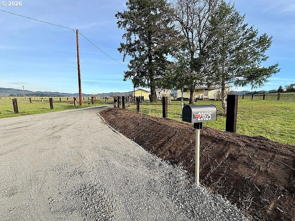 23625 South Highway 99W Amity, OR 97101 - Photo 22 of 34