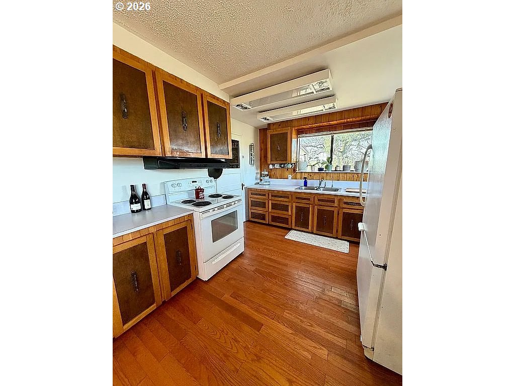 23625 South Highway 99W Amity, OR 97101 - Photo 5 of 34