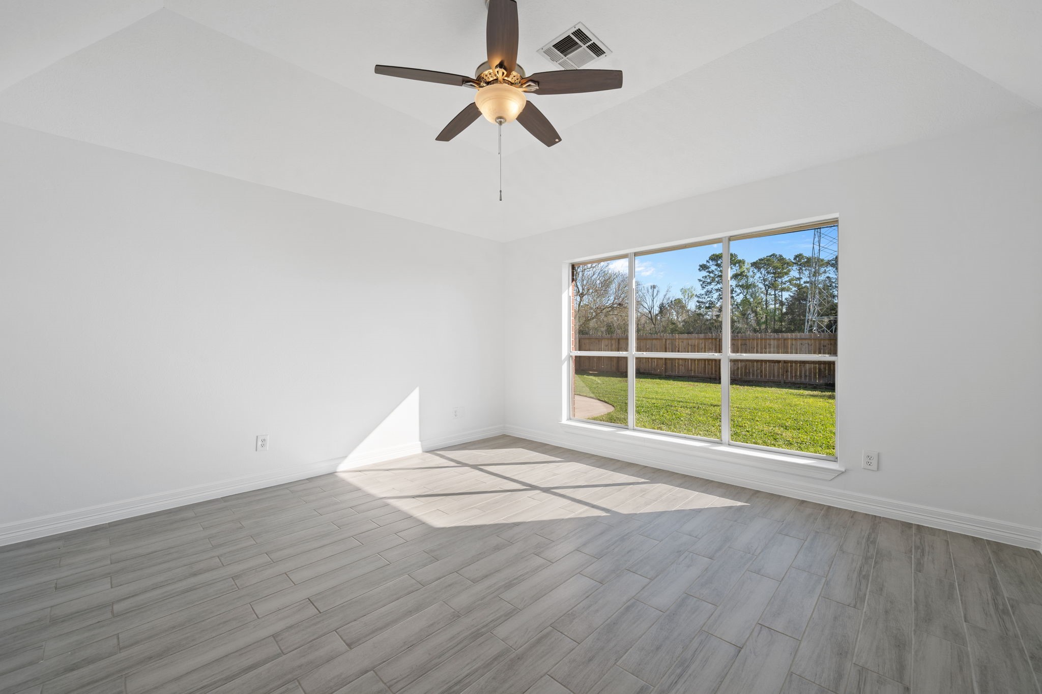 7302 Maple Lane Baytown, TX 77521 - Photo 13 of 24