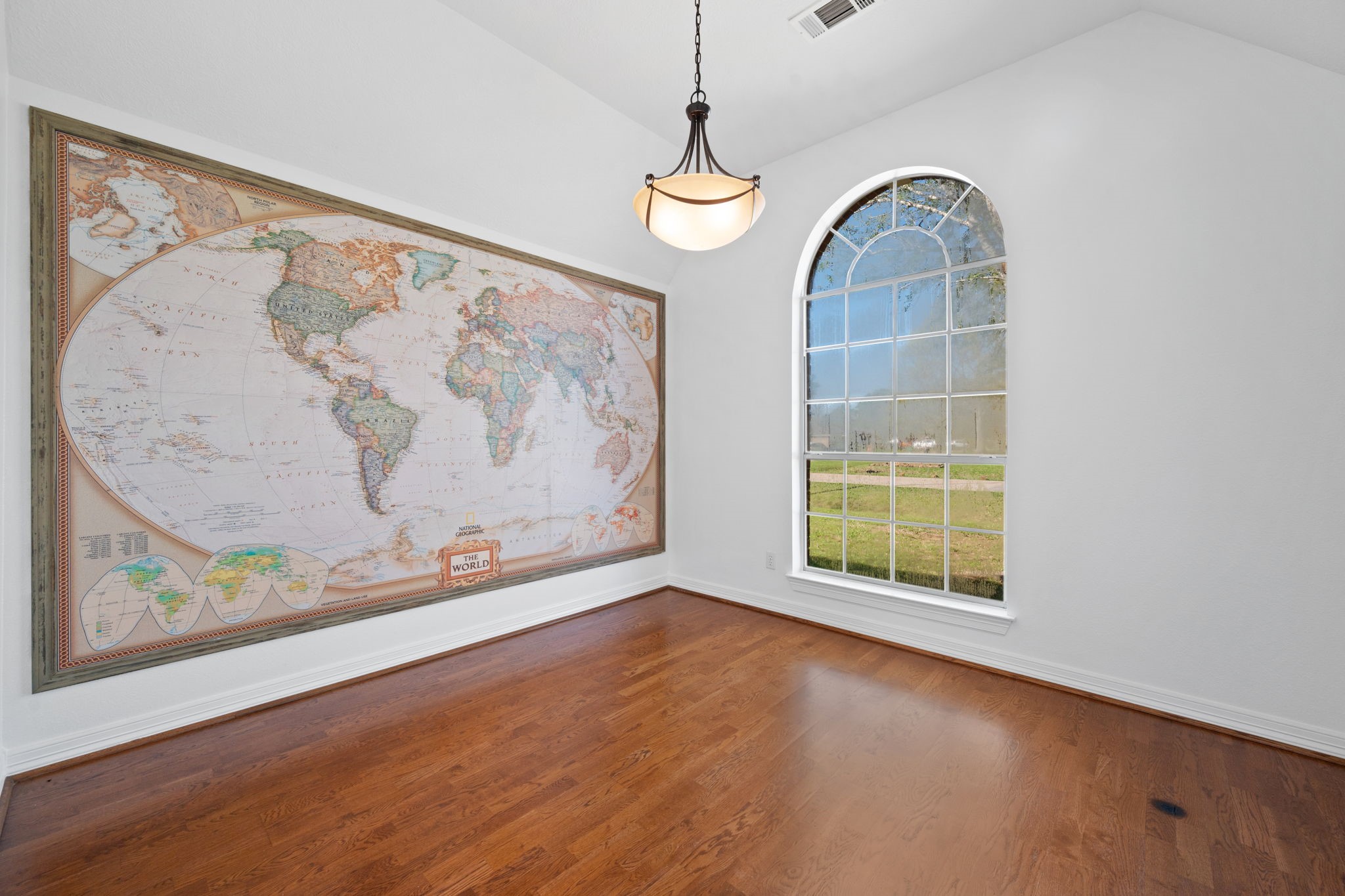 7302 Maple Lane Baytown, TX 77521 - Photo 16 of 24 Large Dining Room