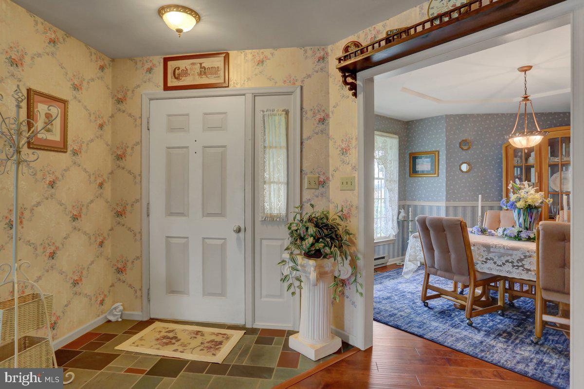 52 Wagner Road Chambersburg, PA 17202 - Photo 4 of 31 Gallery Image 4