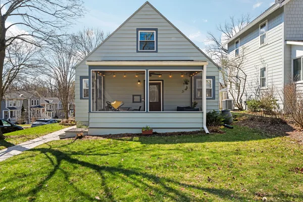 $545,000 | 400 Montgomery Avenue, Ann Arbor, MI 48103