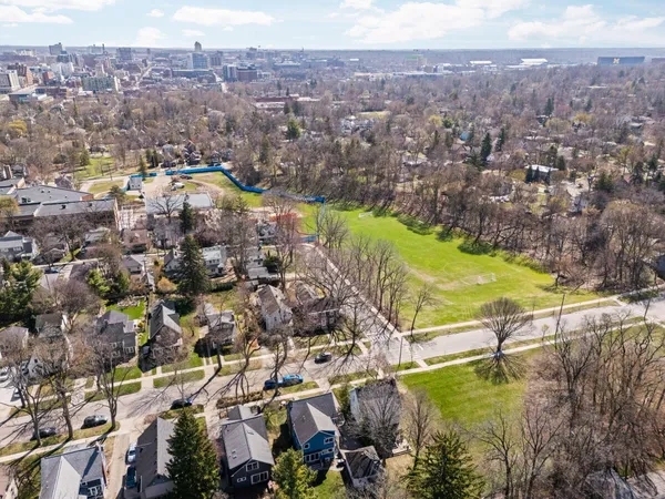 $545,000 | 400 Montgomery Avenue, Ann Arbor, MI 48103
