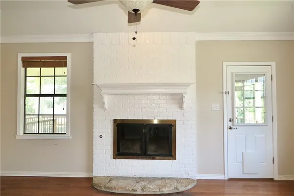 $2,500 | 201 Norwood Street West, Georgetown, TX 78628