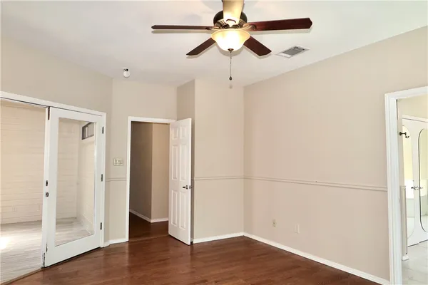 $2,500 | 201 Norwood Street West, Georgetown, TX 78628