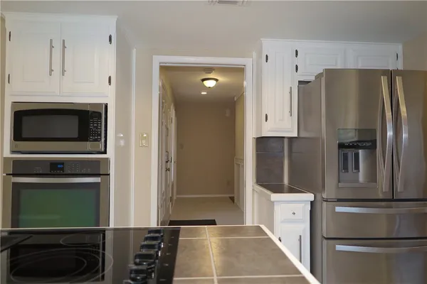 $2,500 | 201 Norwood Street West, Georgetown, TX 78628