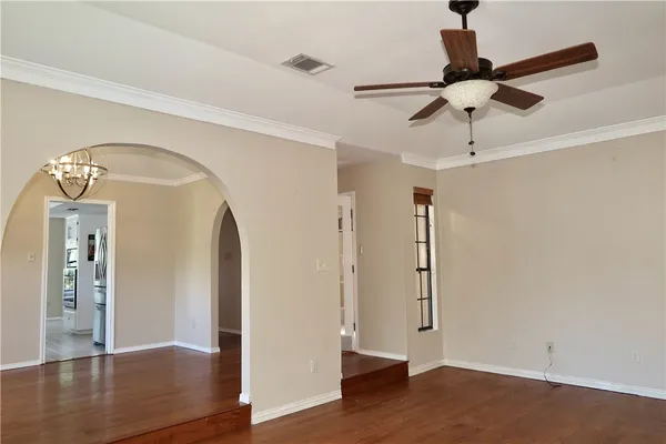 $2,500 | 201 Norwood Street West, Georgetown, TX 78628