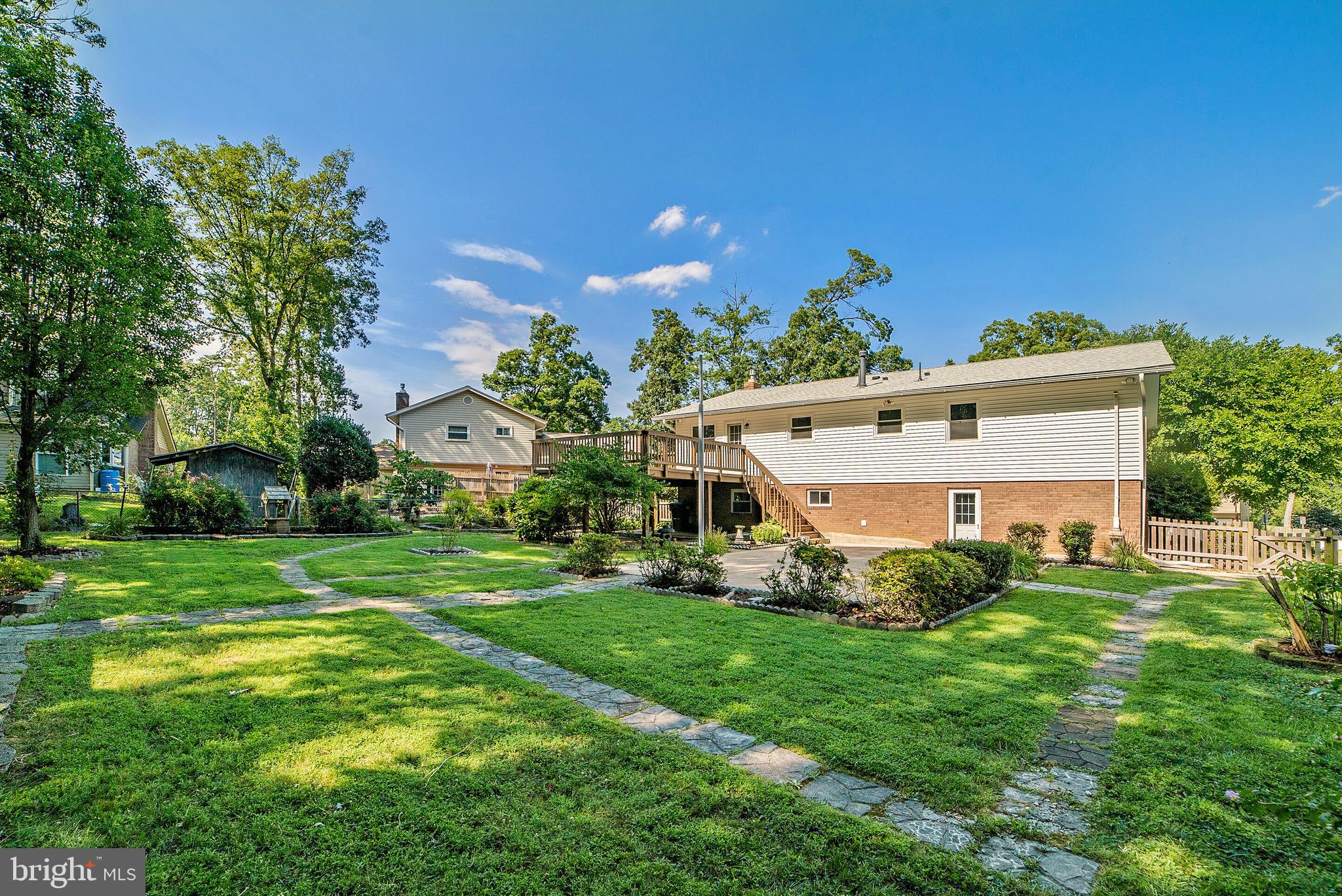 6008 Roxbury Avenue Springfield, VA 22152 - Photo 29 of 35
