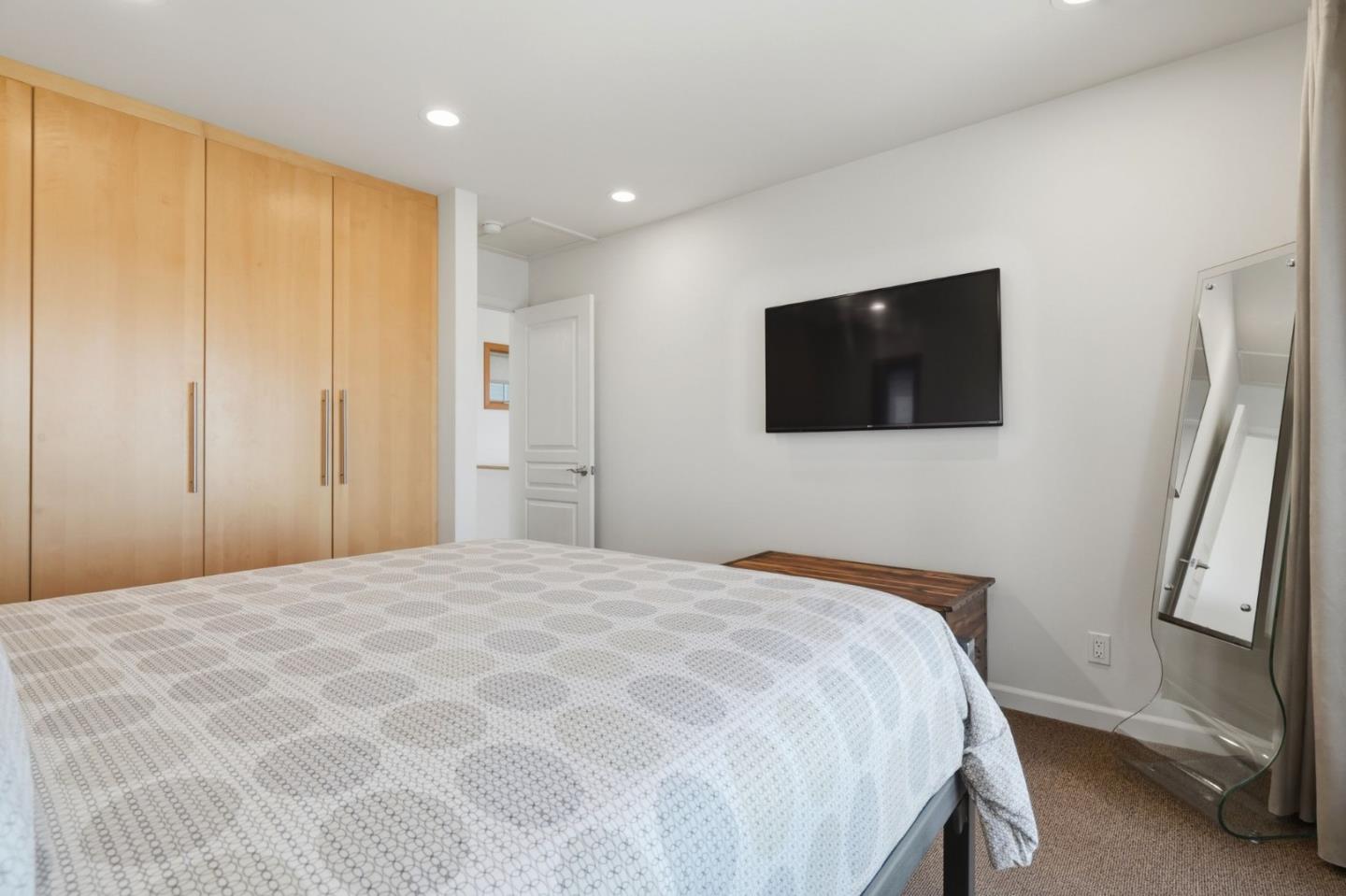820 Humboldt Road Brisbane, CA 94005 - Photo 13 of 50