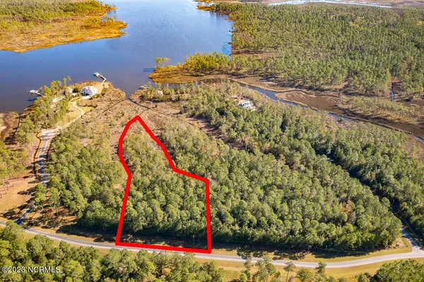 $20,000 | 29 Paradox Point Drive, Aurora, NC 27806