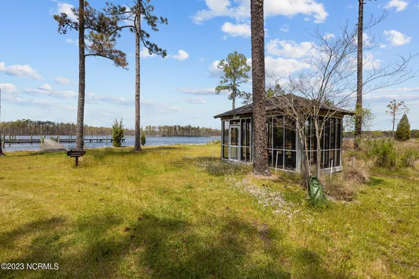 $20,000 | 29 Paradox Point Drive, Aurora, NC 27806