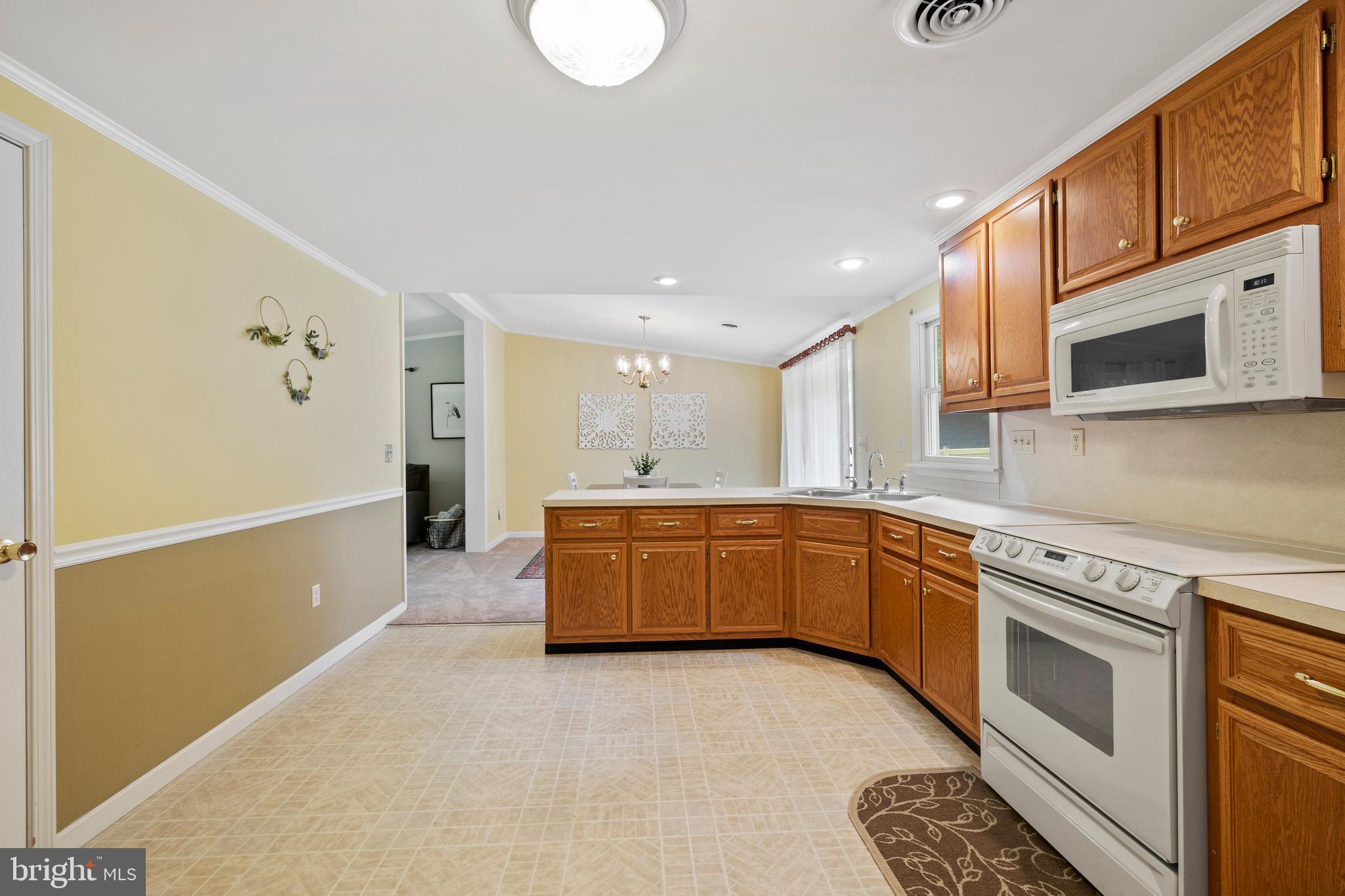 2229 Seneca Road Essex, MD 21221 - Photo 14 of 40 Large, open kitchen
