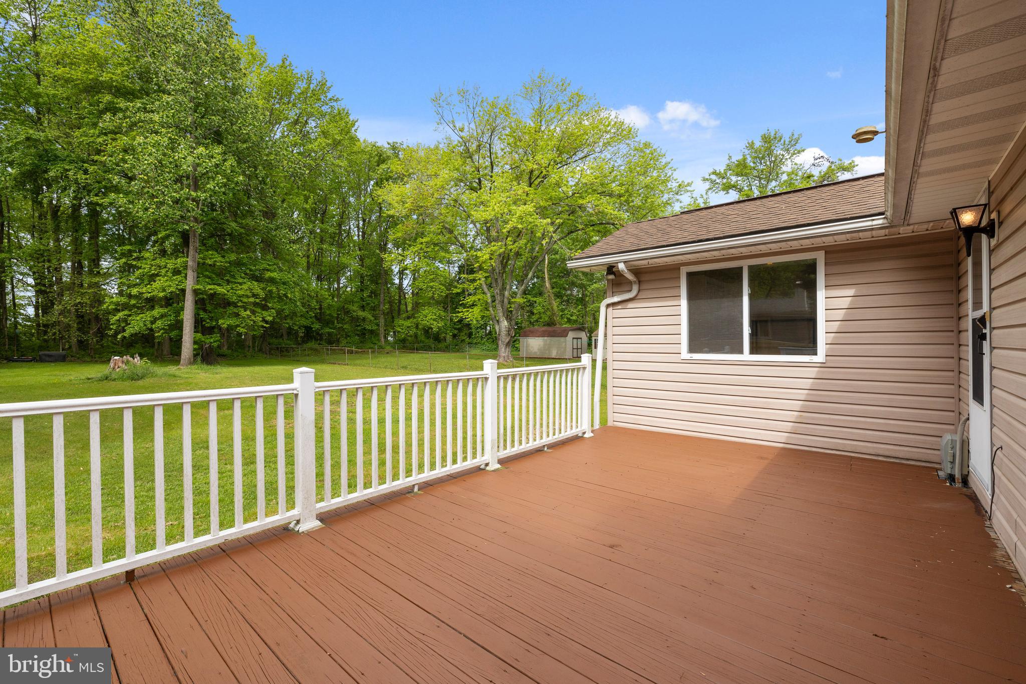 2229 Seneca Road Essex, MD 21221 - Photo 33 of 40 Back Deck