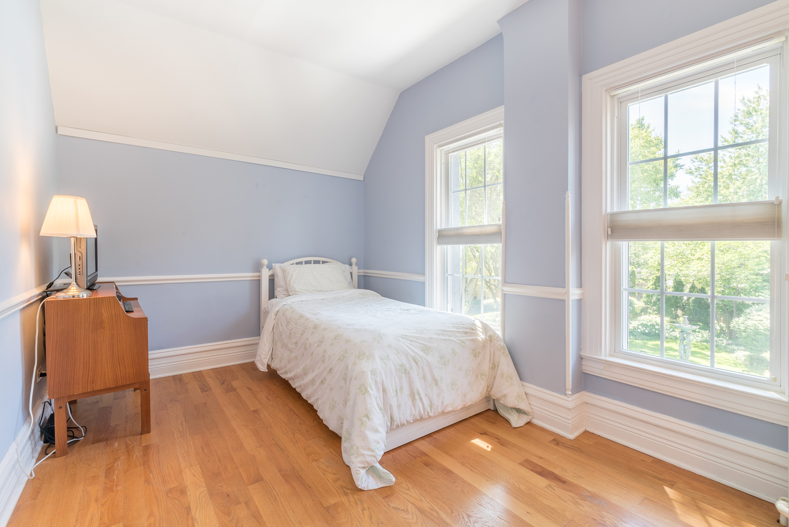 422 Ridge Avenue Winnetka, IL 60093 - Photo 16 of 21