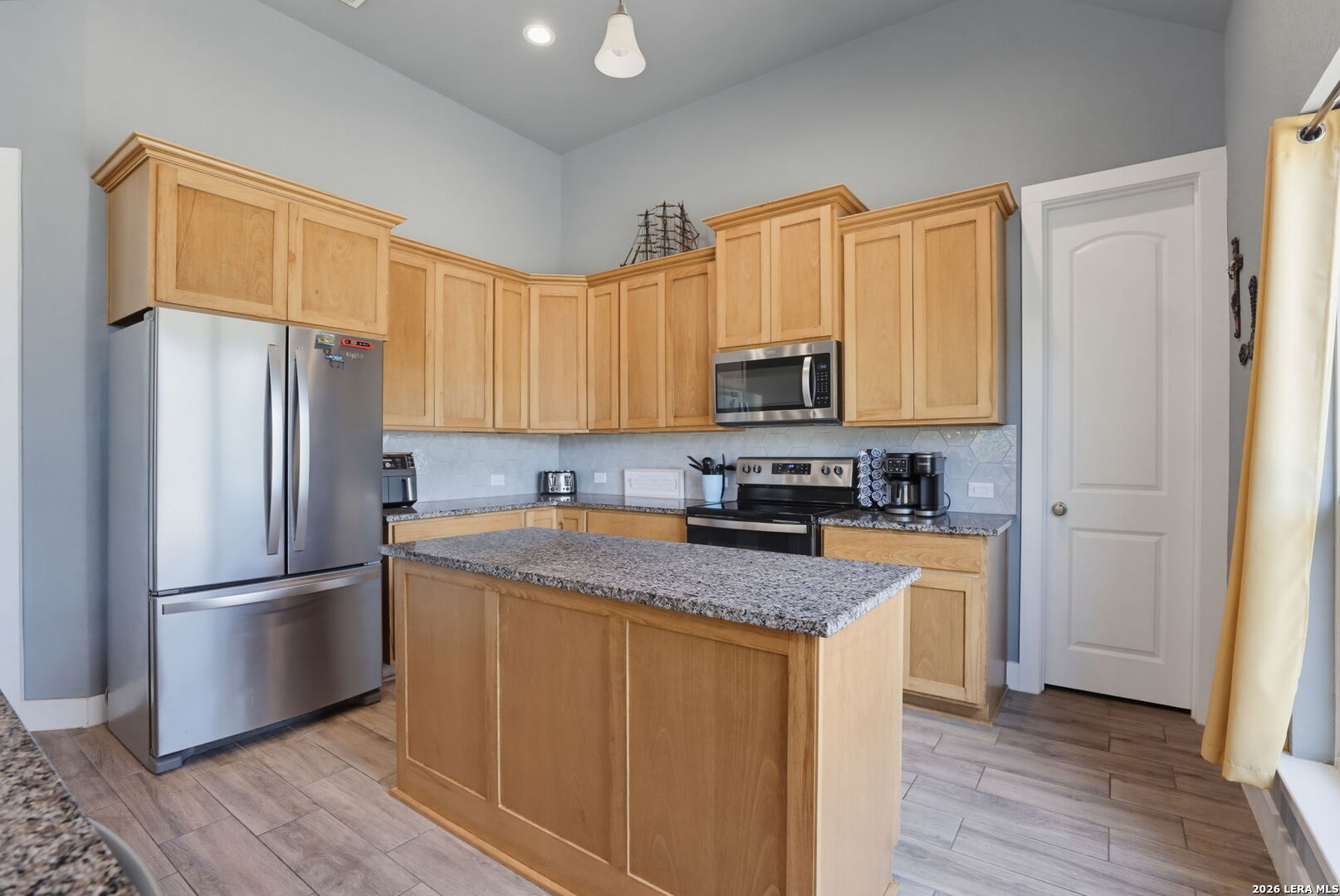 731 East Rio Azule Drive Pipe Creek, TX 78063 - Photo 15 of 34 Gallery Image 15