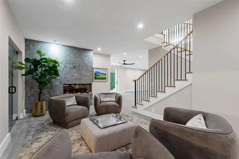 $1,785,000 | 9007 Leaside Drive, Dallas, TX 75238