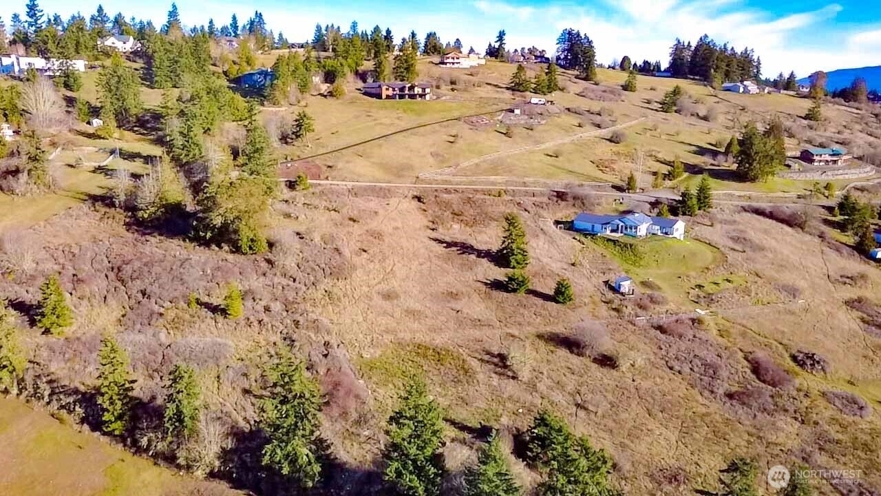 3 Hillside Drive Sequim, WA 98382 - Photo 5 of 27 a view of outdoor space with seating space