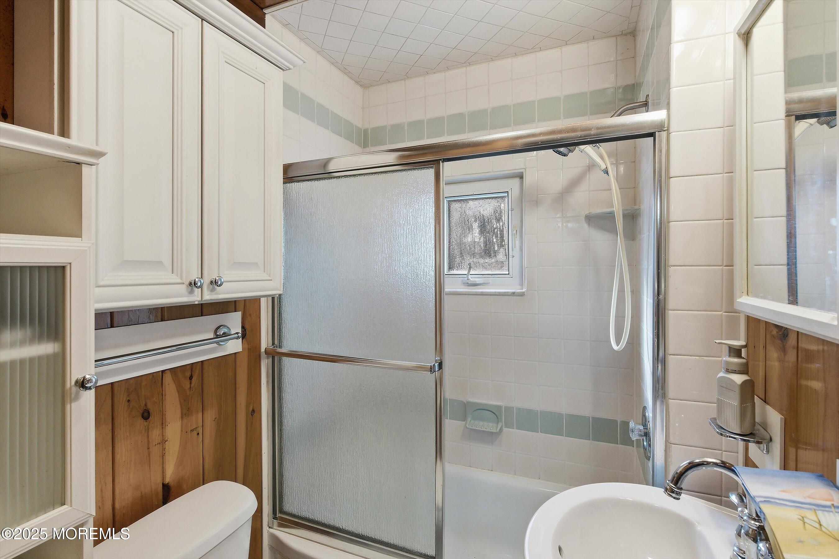 342 Colts Neck Road Farmingdale, NJ 07727 - Photo 30 of 38 21-Bath 2