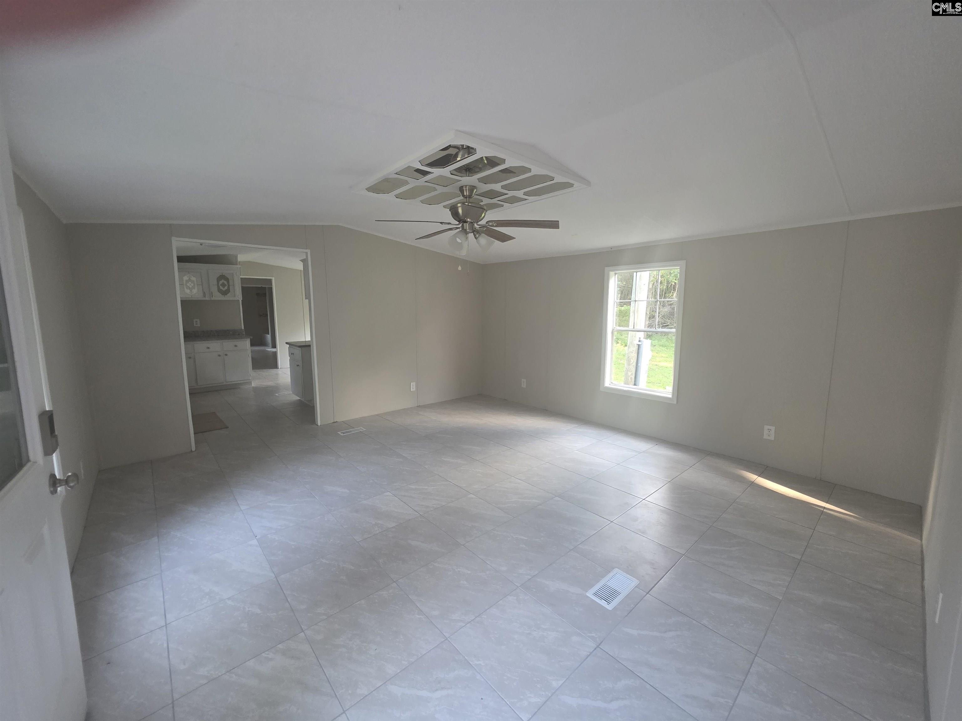 1527 Middlepen Road Southeast Orangeburg, SC 29115 - Photo 3 of 18