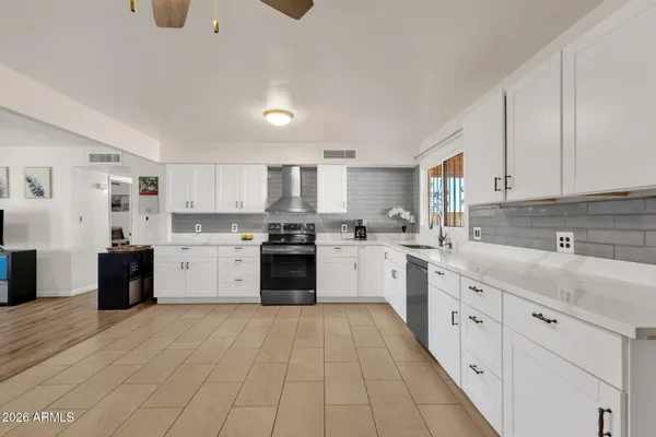 $428,000 | 2714 West Ellis Drive, Tempe, AZ 85282