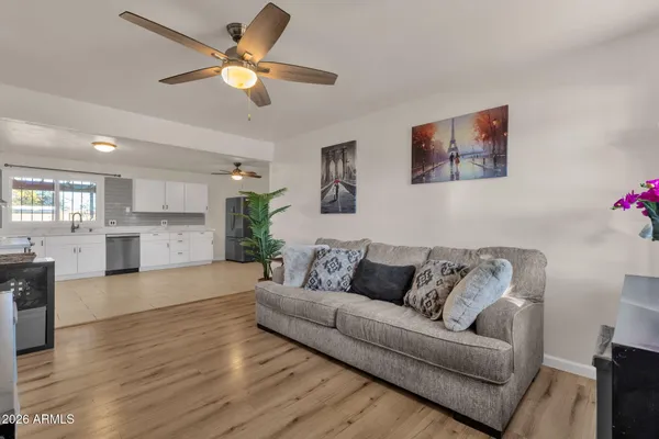 $428,000 | 2714 West Ellis Drive, Tempe, AZ 85282