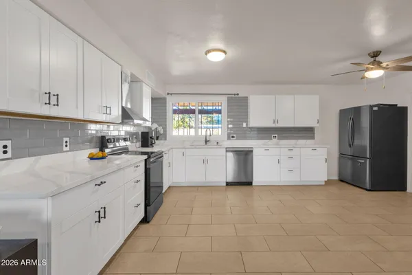 $428,000 | 2714 West Ellis Drive, Tempe, AZ 85282