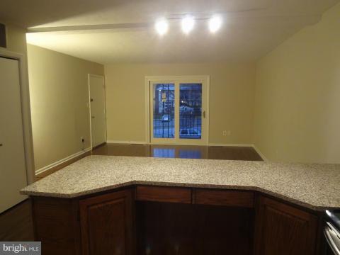 2 Center Road, Unit B4 Towson, MD 21286 - Photo 4 of 12 Living Room / Kitchen