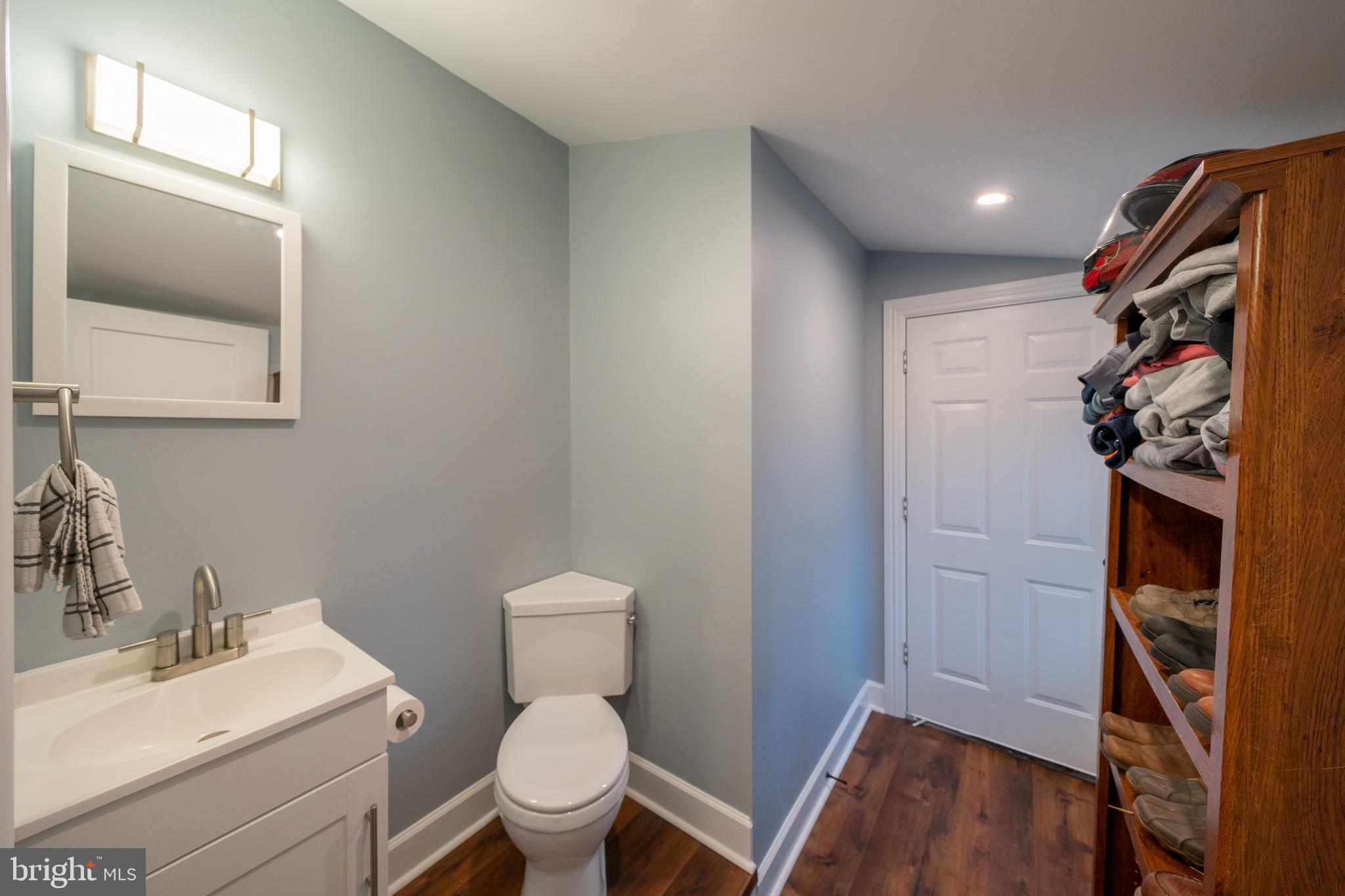 5 Station Way Road Chadds Ford, PA 19317 - Photo 13 of 18 Powder room