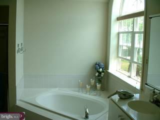 111 Statesman Road Chalfont, PA 18914 - Photo 4 of 5 Gallery Image 4