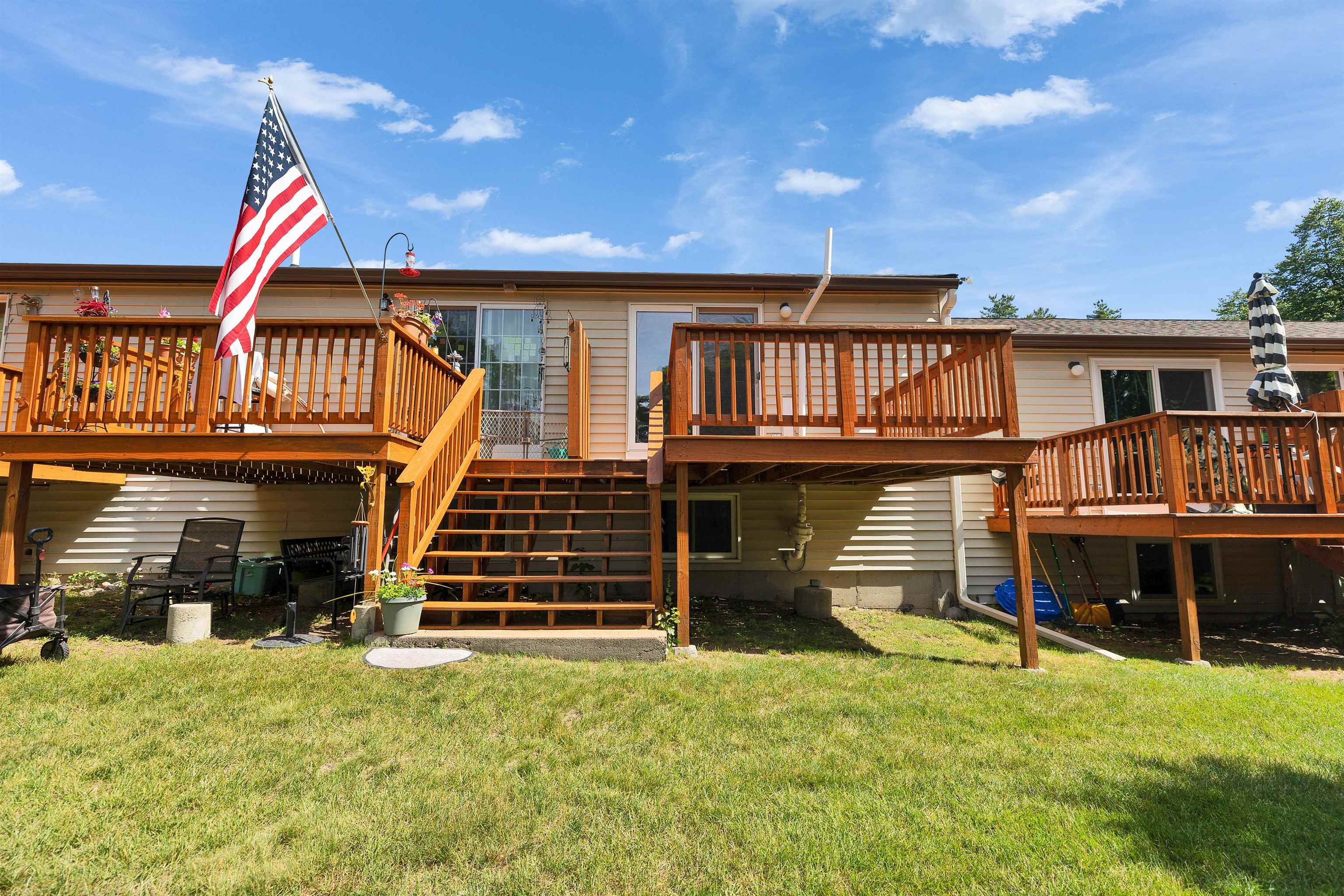 901 Mammoth Road, Unit 9 Manchester, NH 03104 - Photo 26 of 31