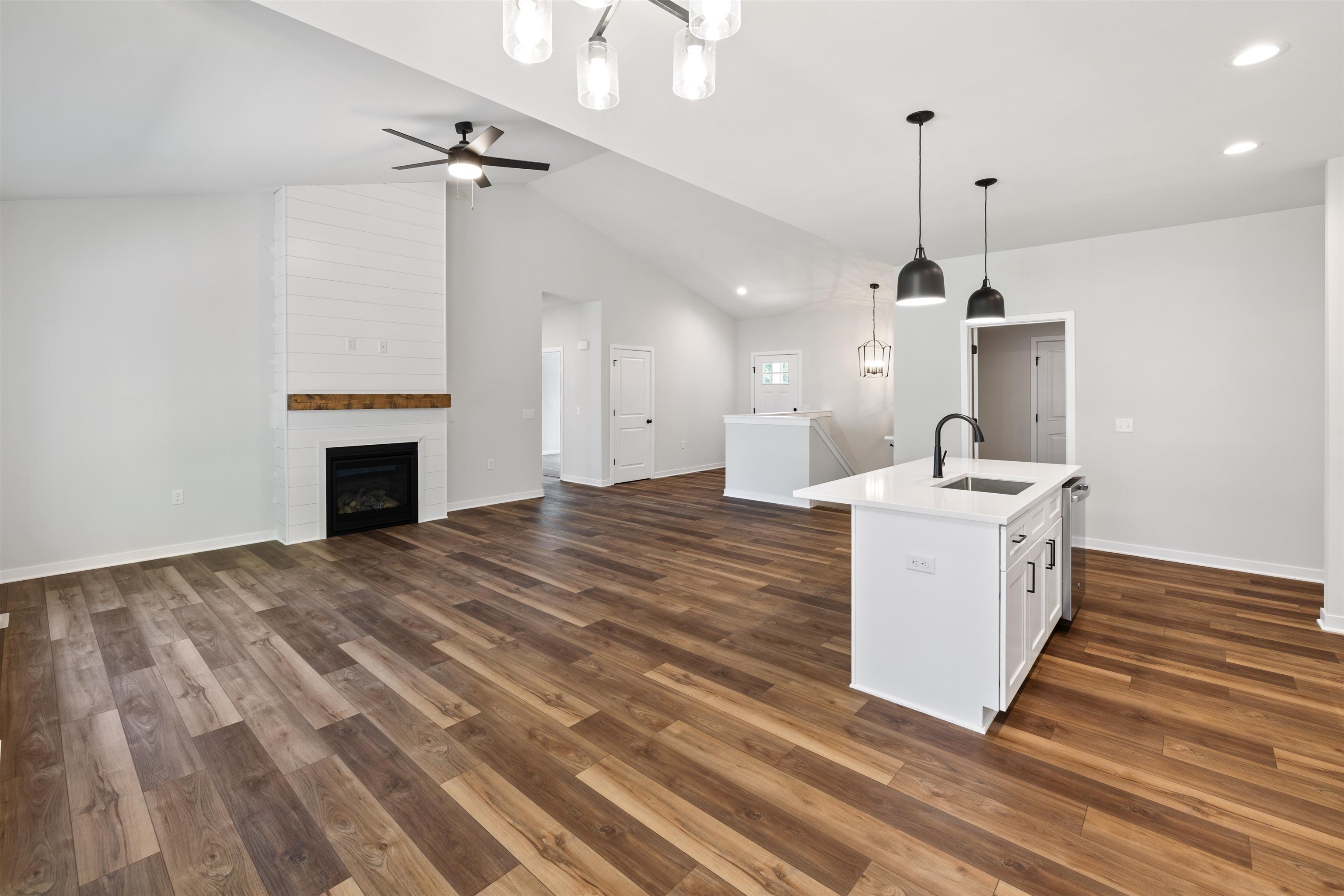 442 Village Ripon, WI 54971 - Photo 18 of 32 Gallery Image 18