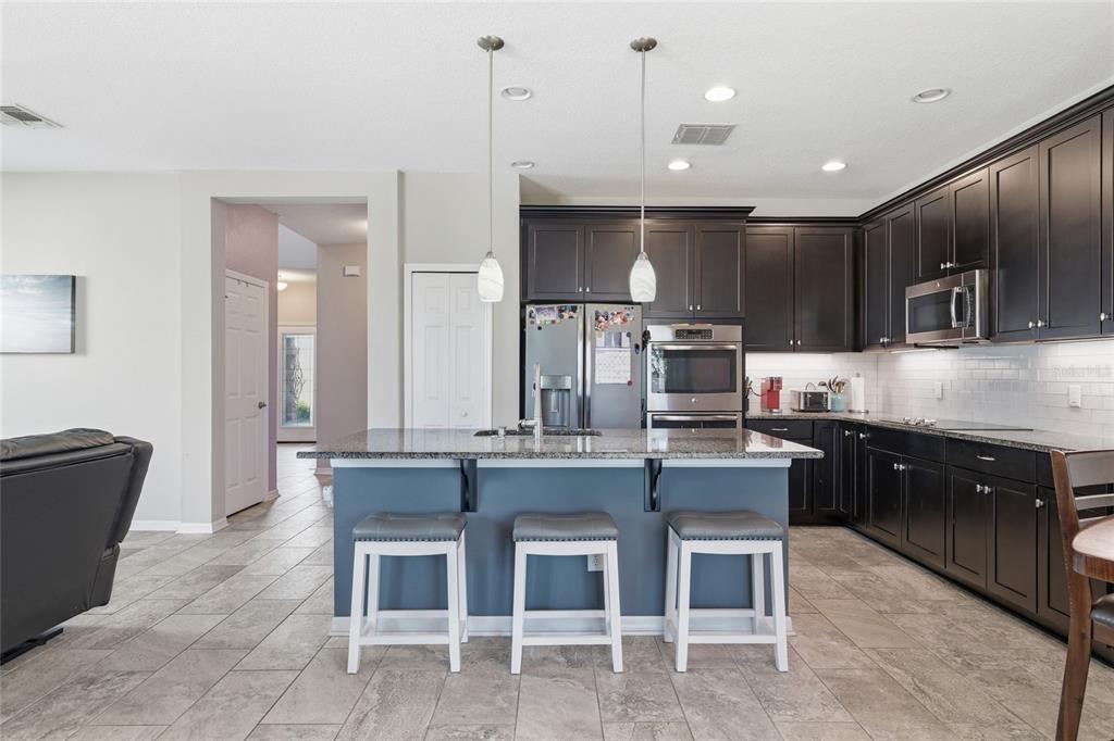 19720 Long Lake Ranch Boulevard Lutz, FL 33558 - Photo 13 of 52