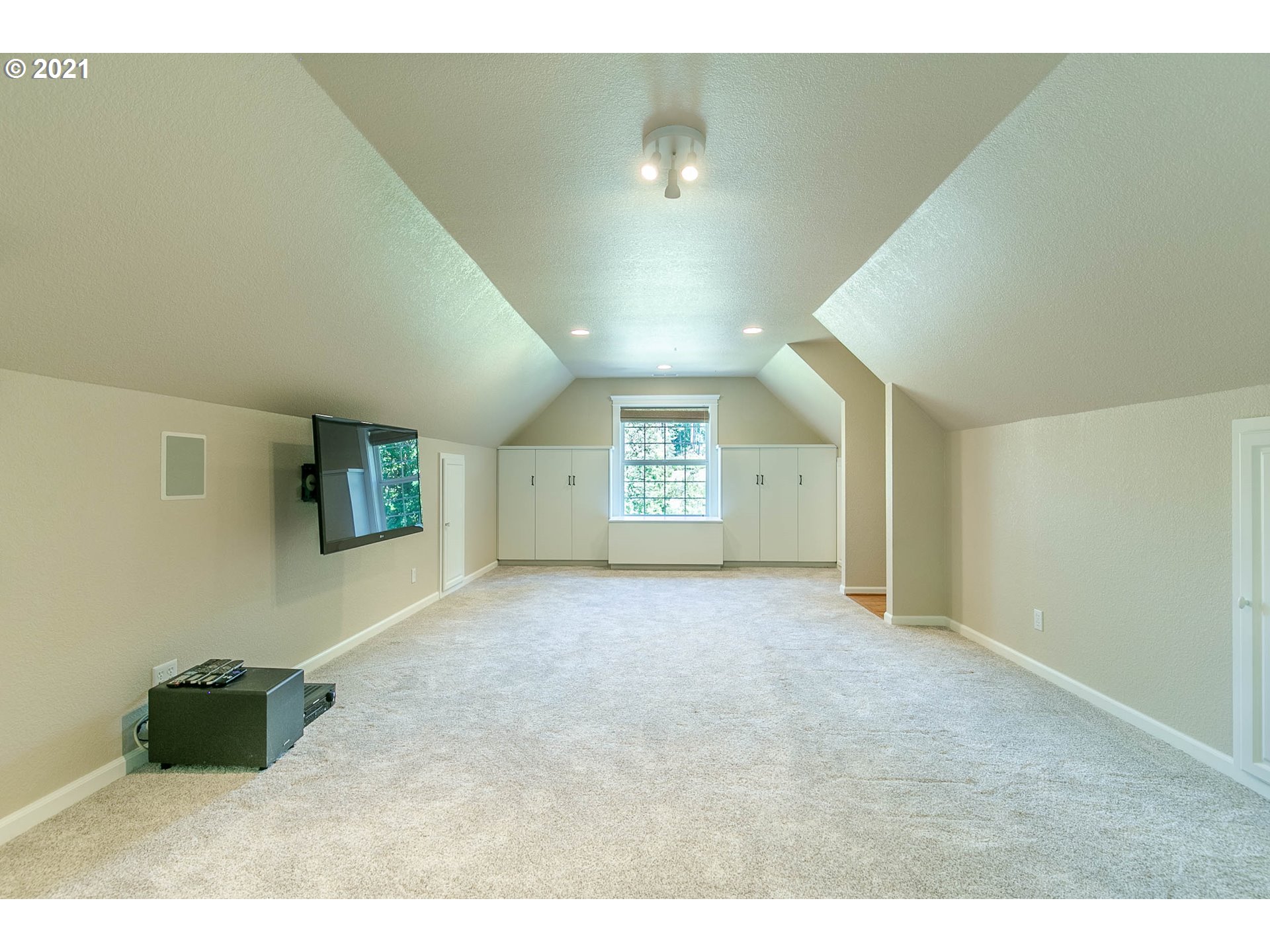 32617 Skyhawk Way Eugene, OR 97405 - Photo 24 of 32