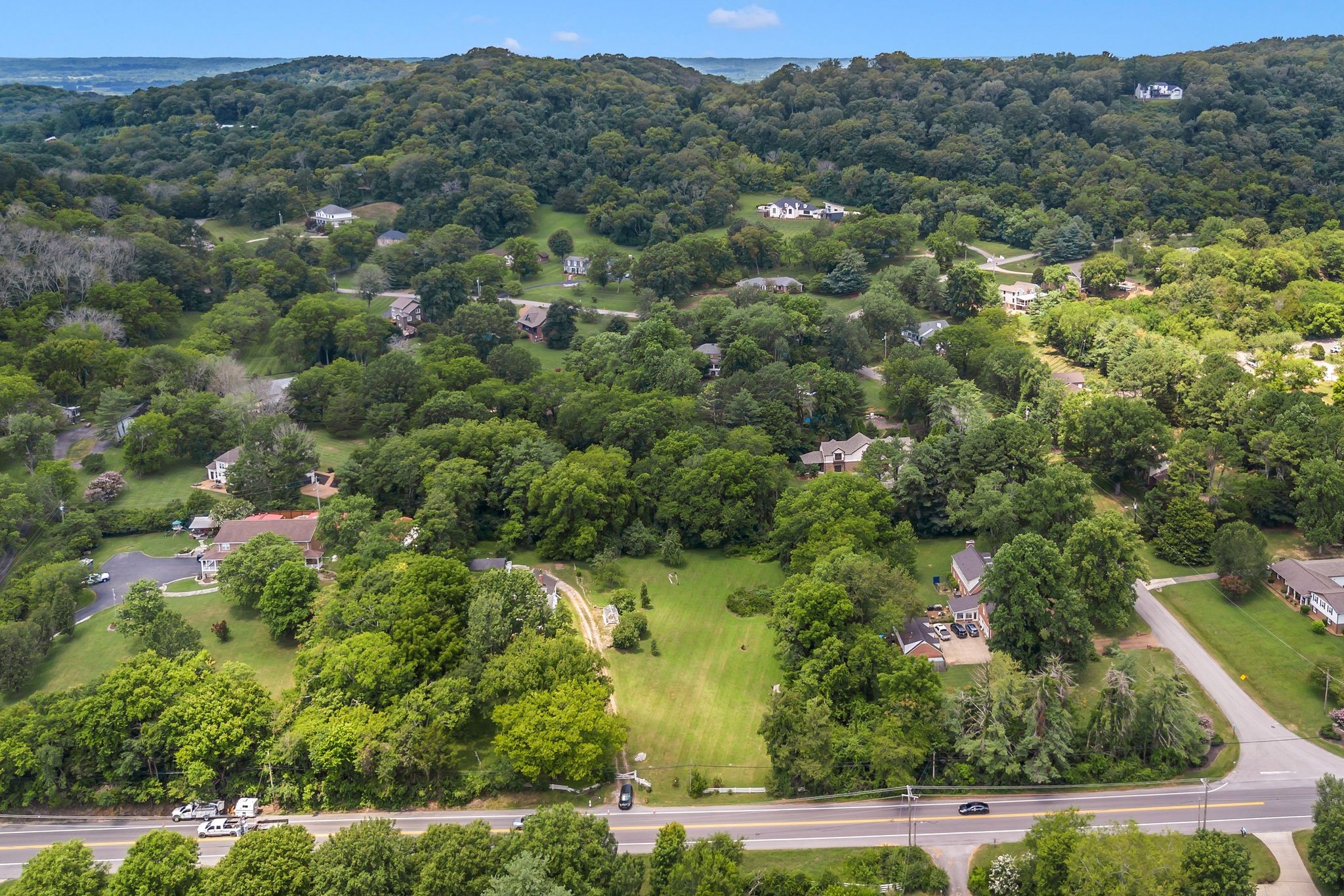 517 Franklin Road Franklin, TN 37069 - Photo 7 of 28 an aerial view of a houses with yard