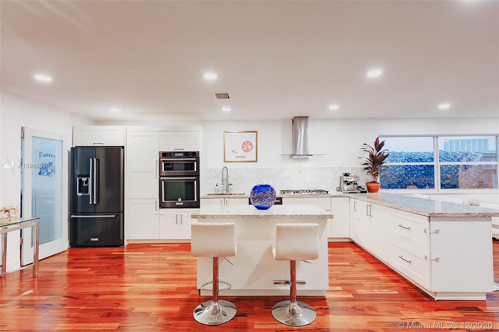 3615 Solana Road Coconut Grove, FL 33133 - Photo 7 of 28 Gallery Image 7