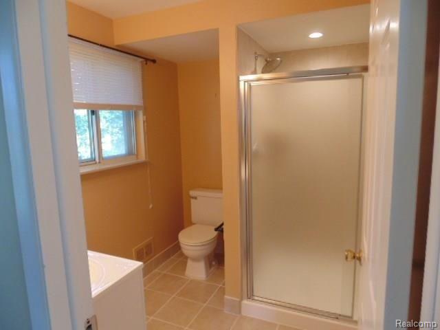 2866 Sandhurst Rochester Hills, MI 48307 - Photo 25 of 28