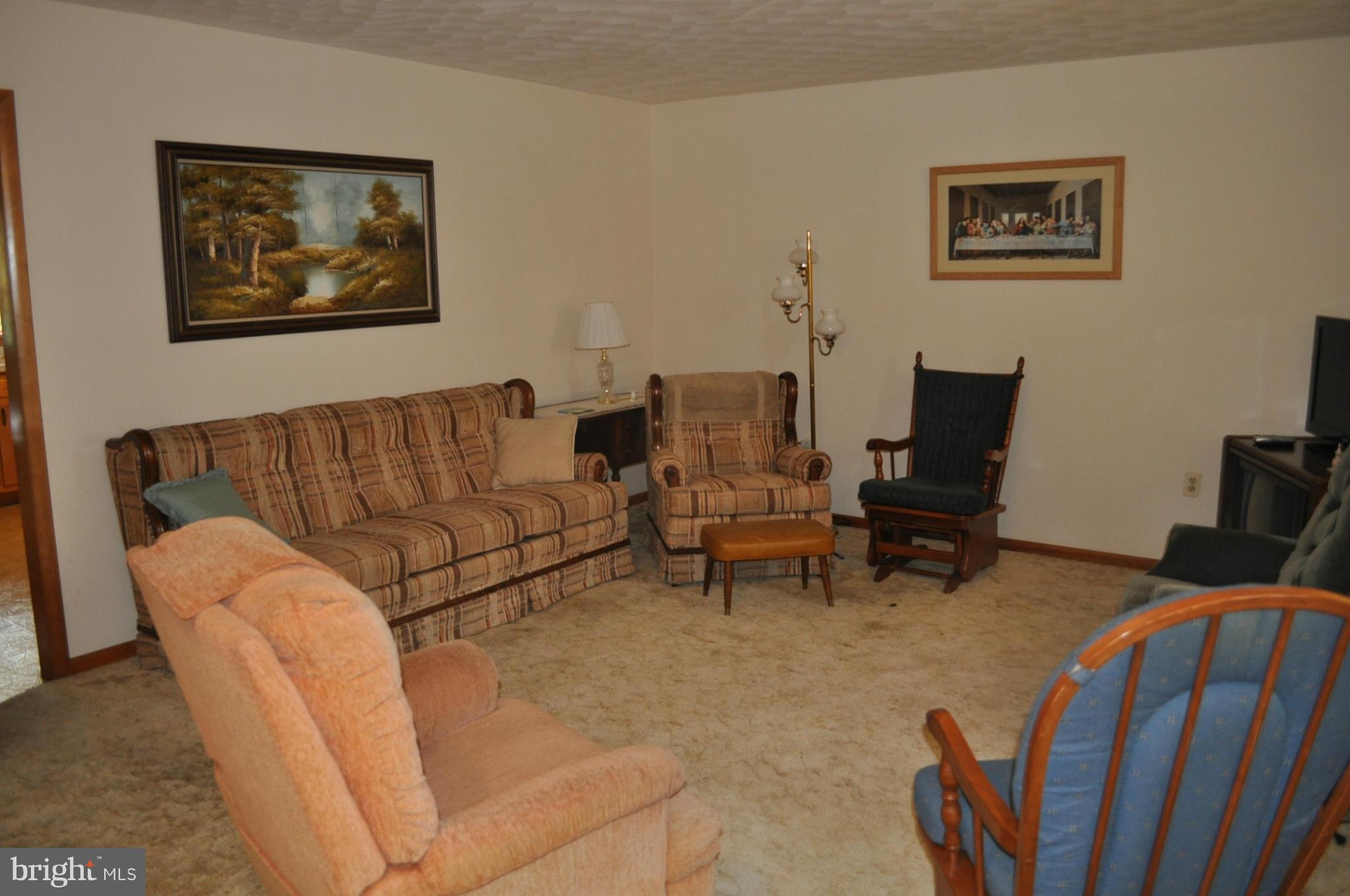 1201 Random Ridge Road Westminster, MD 21157 - Photo 7 of 17 Living Room