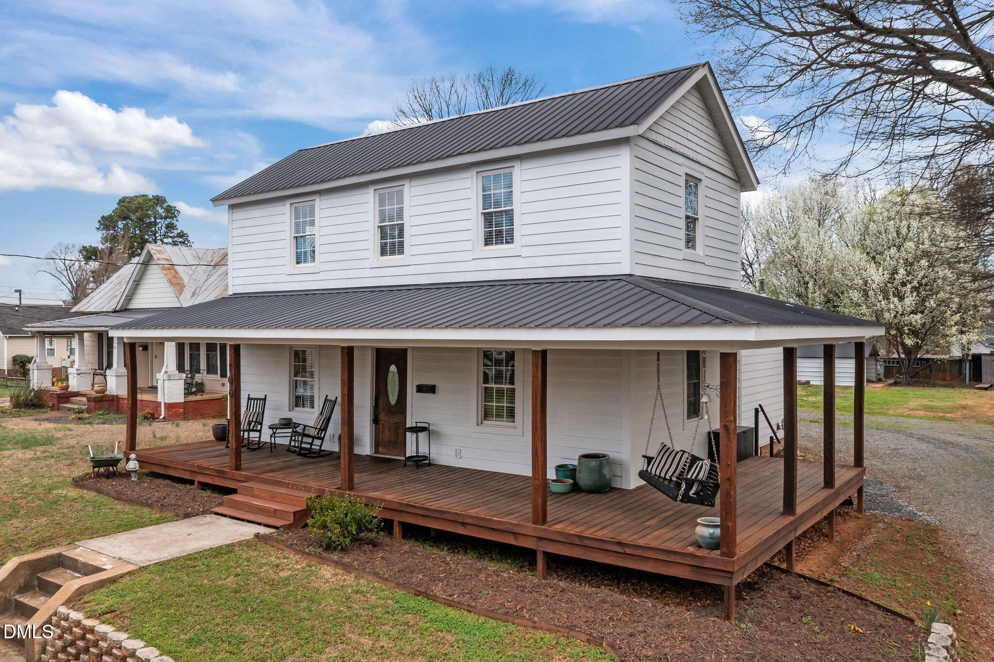 106 West Graham Street Mebane, NC 27302 - Photo 1 of 32 106 grham 29