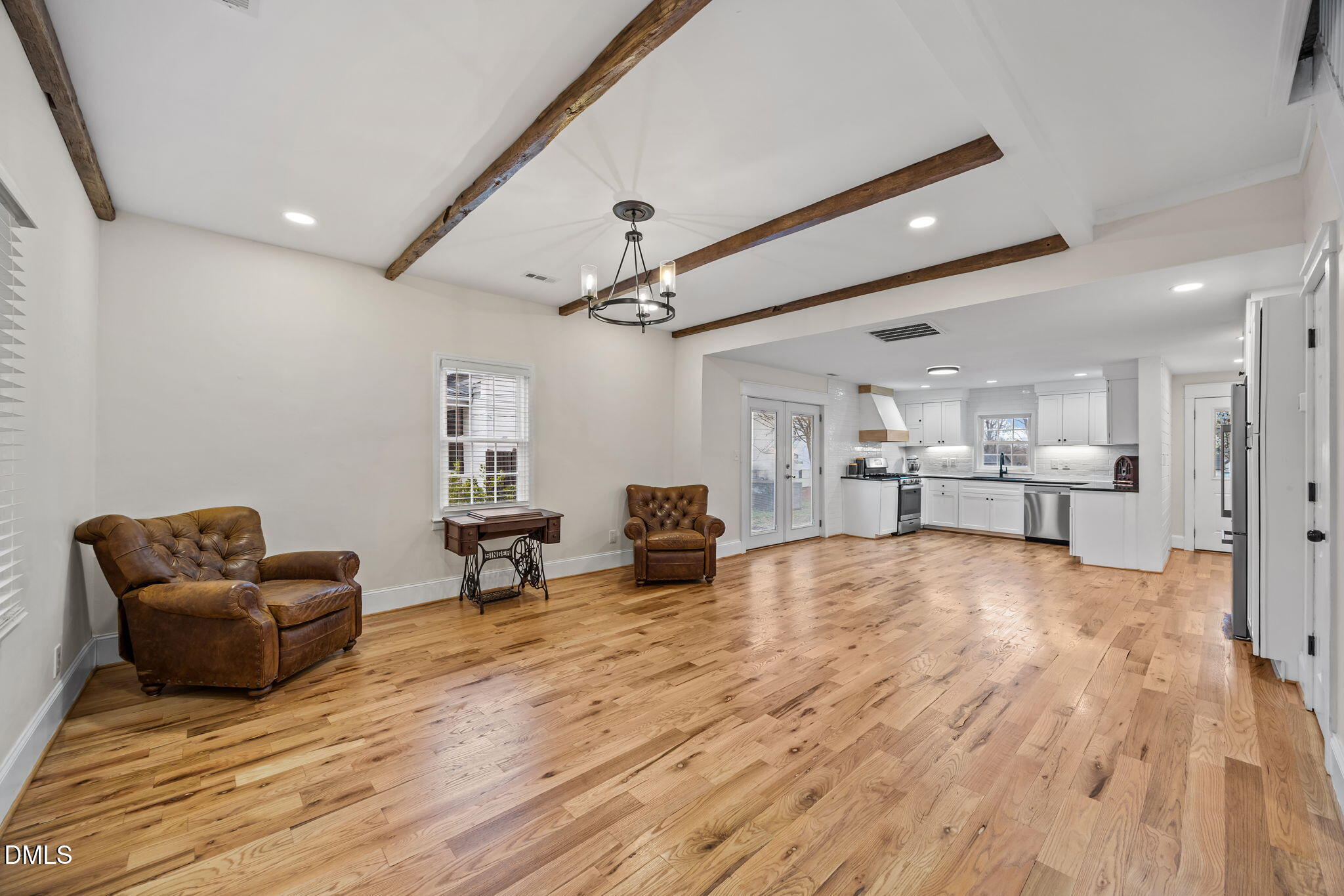 106 West Graham Street Mebane, NC 27302 - Photo 8 of 32 106 graham 10