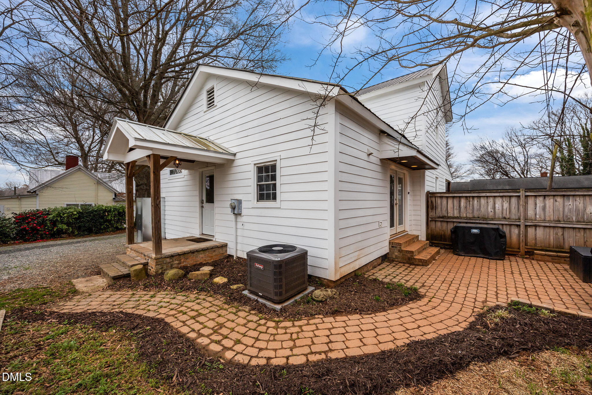 106 West Graham Street Mebane, NC 27302 - Photo 22 of 32 106 graham 23