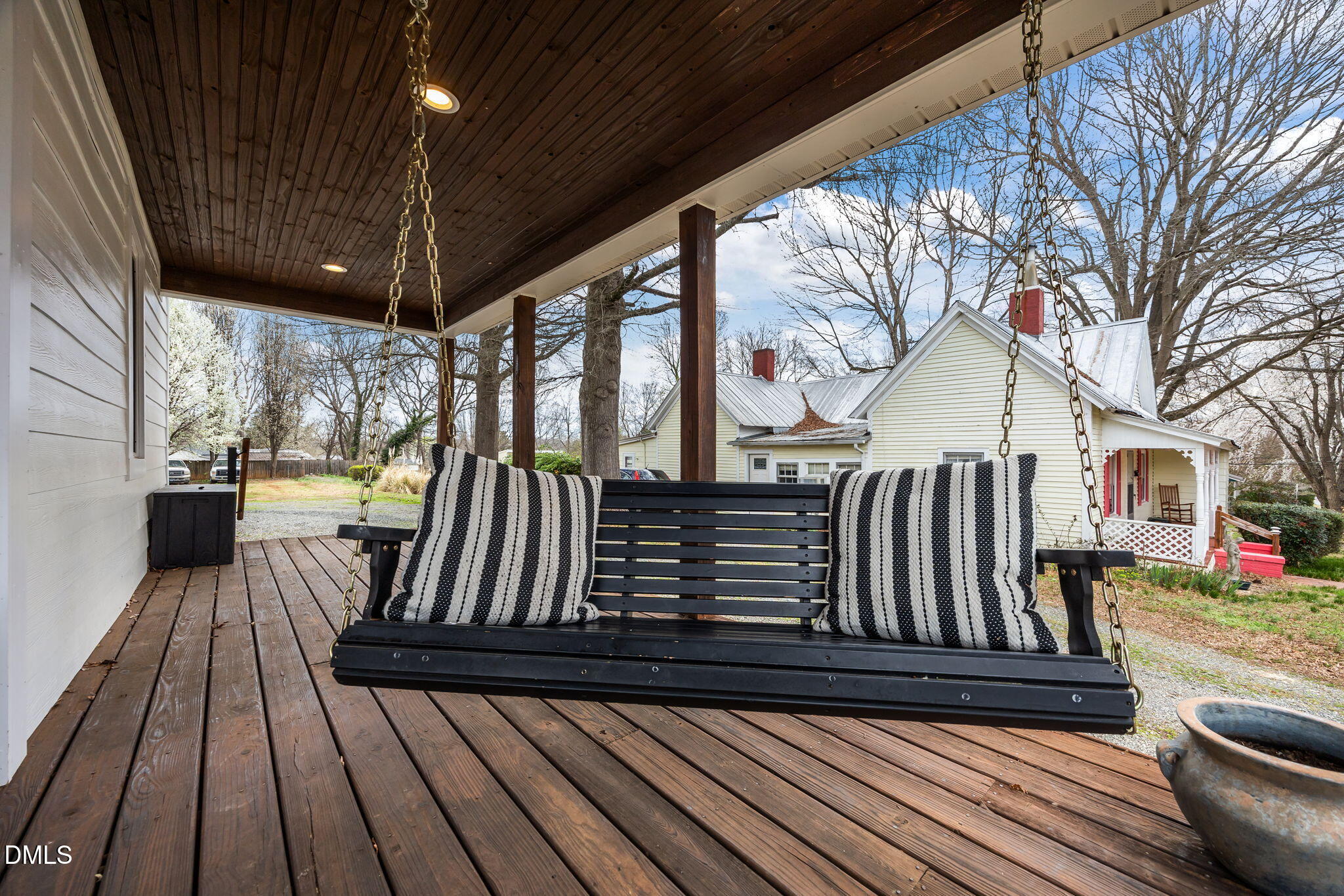 106 West Graham Street Mebane, NC 27302 - Photo 3 of 32 106 graham 35