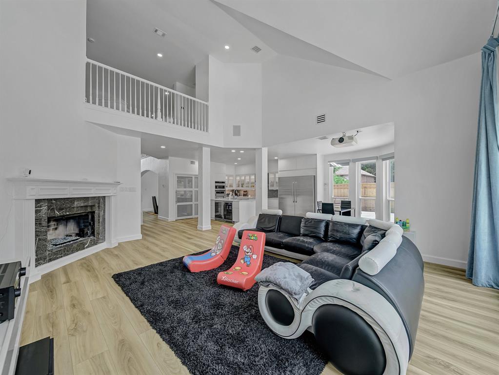3608 Parkhurst Circle Richardson, TX 75082 - Photo 5 of 40