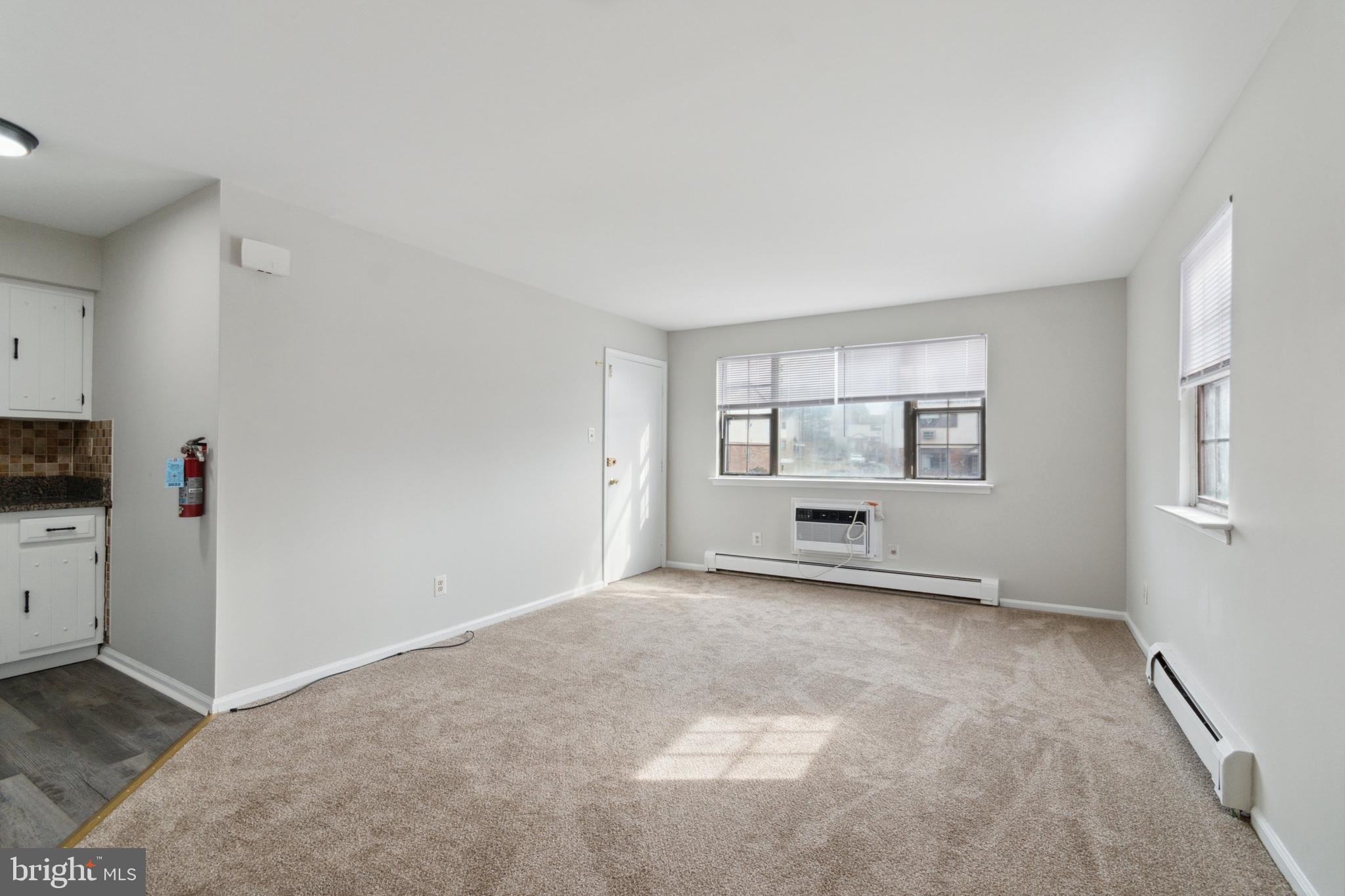 26 Thomas Road Aston, PA 19014 - Photo 2 of 10